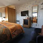 约克塔楼旅馆 4*