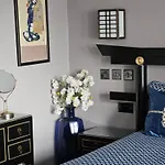 Bed & Breakfast Tower 4*