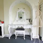 Bed & Breakfast Tower 4*