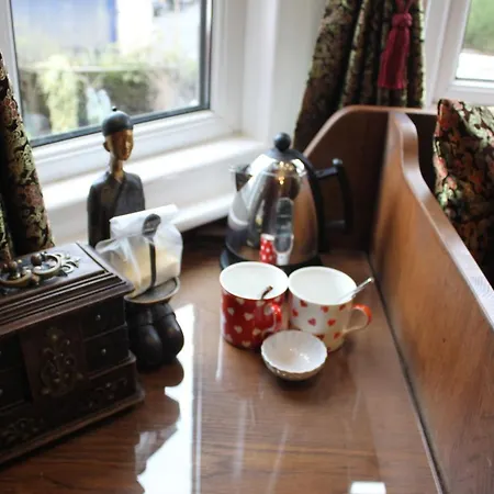 Bed & Breakfast Tower 4*