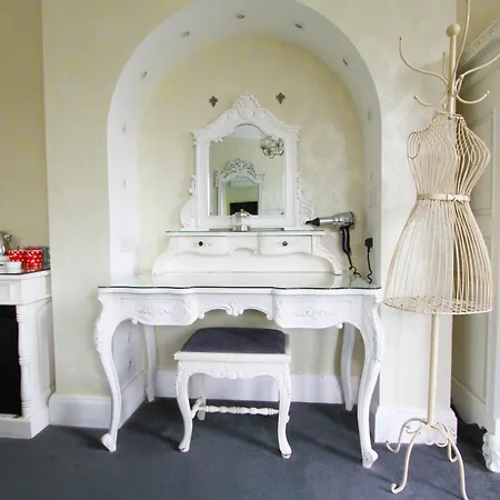 Bed and Breakfast Tower 4*
