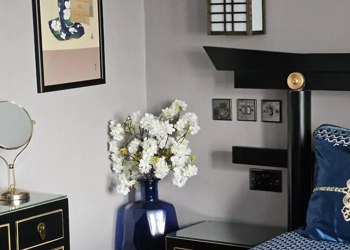 Alojamento de Acomodação e Pequeno-almoço Tower 4*