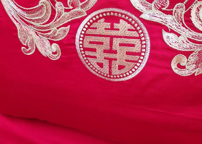 Tower Alojamento de Acomodação e Pequeno-almoço 4*