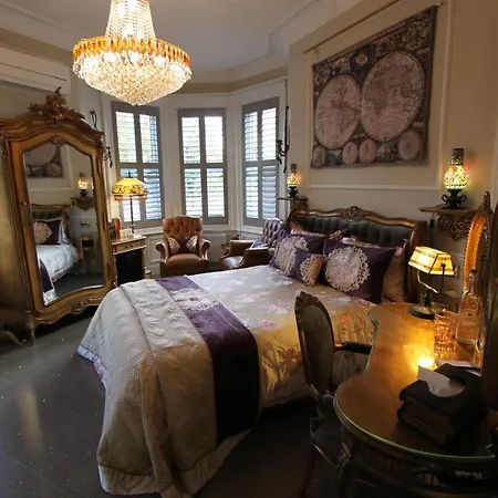 Tower 4*